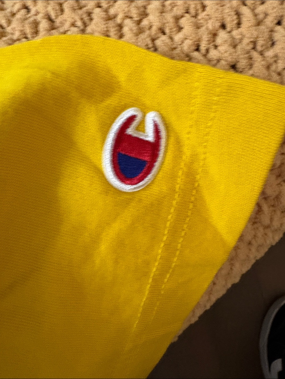 Champion Men’s Mustard Yellow Graphic Logo Tee Size Boxy S - Picture 5 of 6